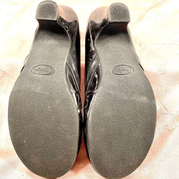 CANDIES BLACK PATENT KEIRA PUMPS 2” HEEL SIZE 5M - Picture 5 of 5